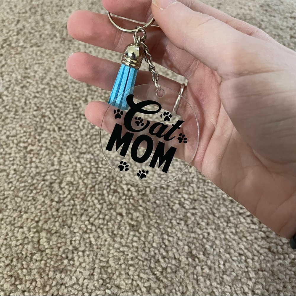 Handmade cat mom vinyl keychain